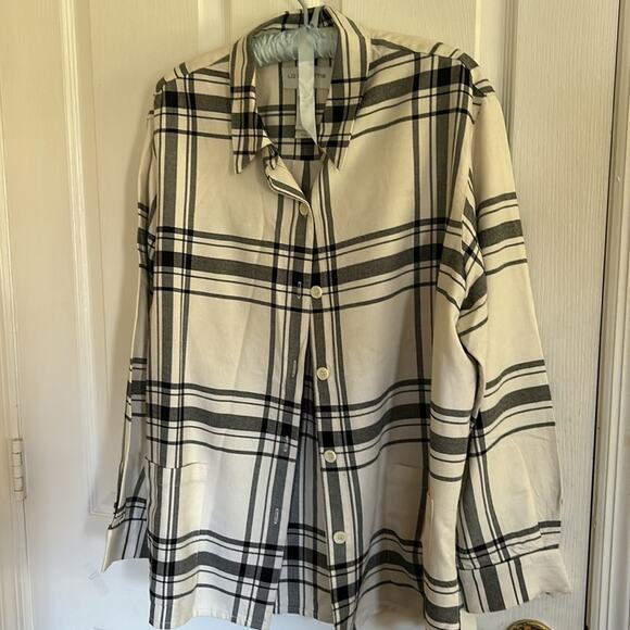Women’s size extra large, Liz Claiborne, Plaid Beige and brown long sleeve shirt - Picture 5 of 6